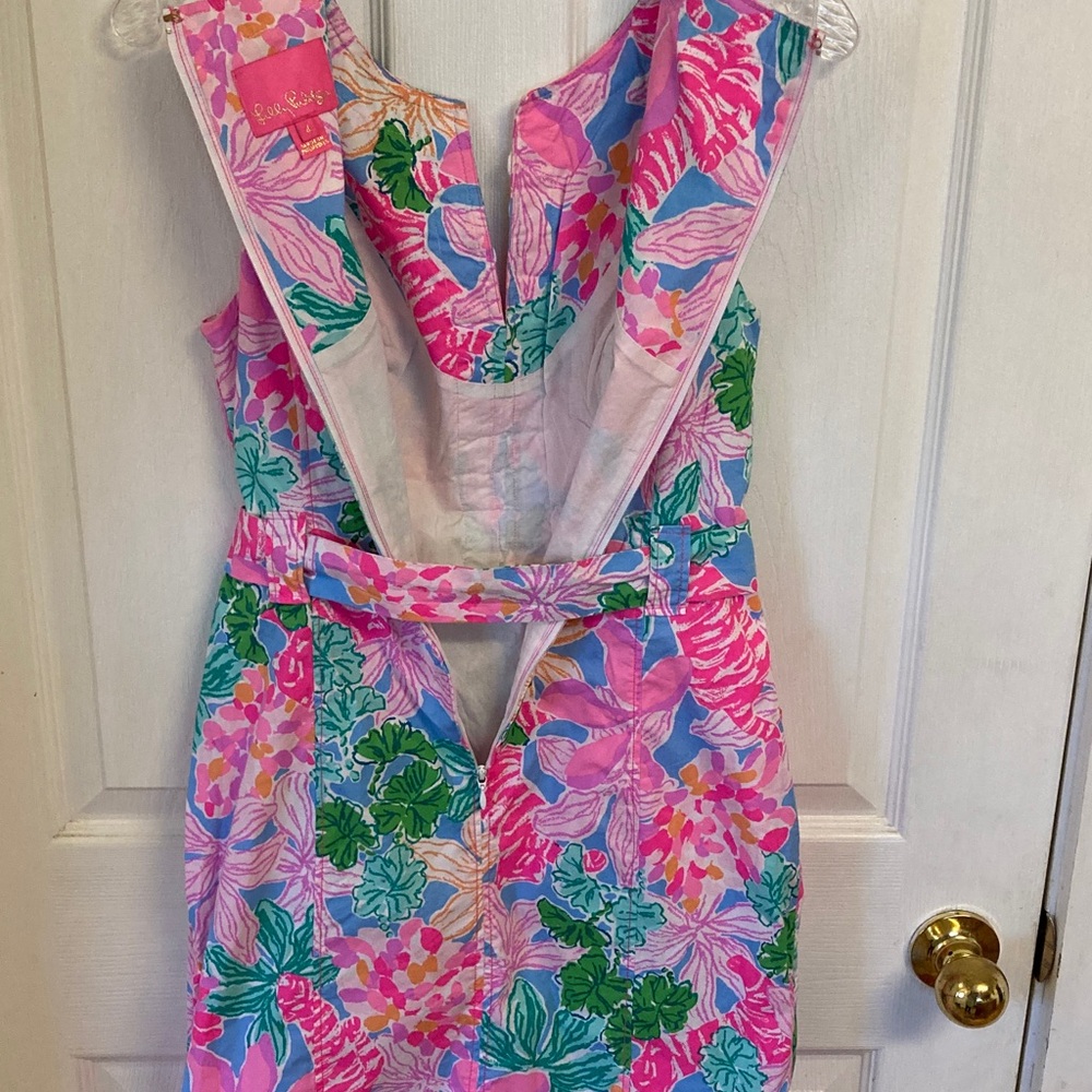 Lilly Pulitzer Pink Floral Sleeveless Shift Dress with White Trim - Picture 7 of 9